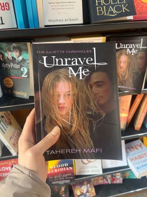 Unravel me Tahereh Mafi