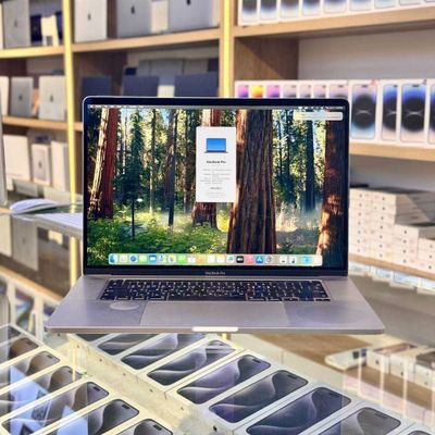 Macbook Pro 16 inch 32GB Ram 1TB SSD Fulboox