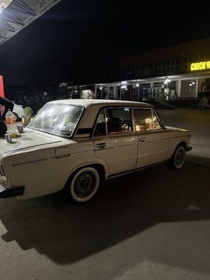 Jiguli sotladi 2106