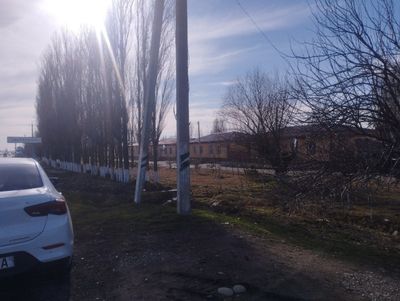 СРОЧНО Uchaska sotiladi yuqori chirchiq platina
