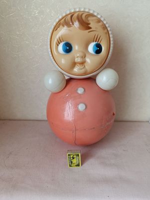 "Ванька-встанька" на запчасти...большая игрушка советских времен