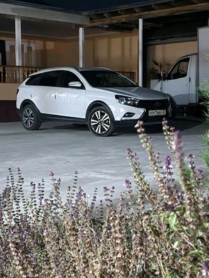 Lada vesta Diska (baloni bilan) sotiladi.