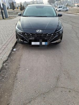 Продается автомобиль Hoonday Elantra 2021. Пробег 42 000.