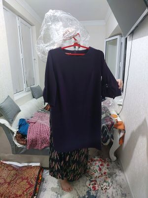 Платья