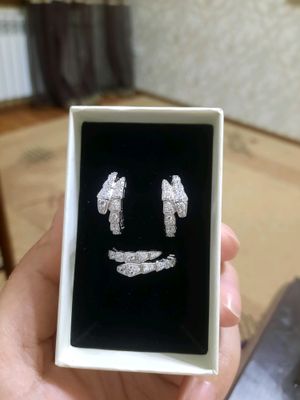 Комплект из серебра