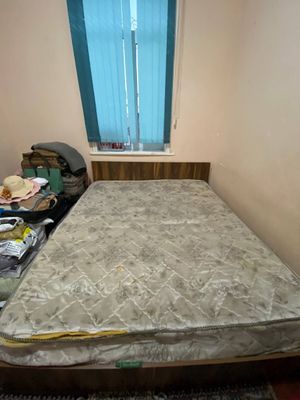 2х спальня ва болалар кроватчаси сотилади