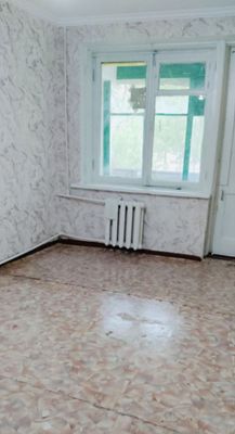 Срочно продаётся 2-х комнатная квартира г.Навои