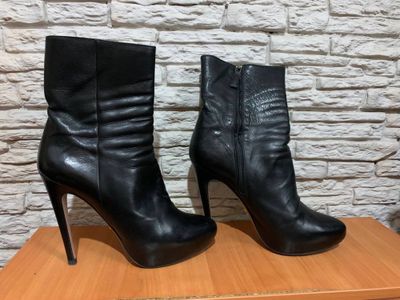 Полусапоги Prada(оригинал) р40,5