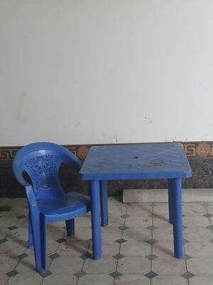 Stol 1ta sutli 4ta 250ming soʻm