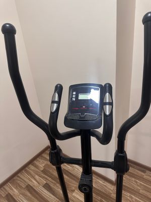 Magnit elliptik trenajori, velo chang’i lija