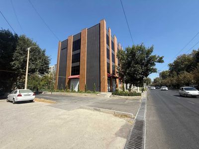 «Сдается в Аренду 1228 м² первая линия, отдельная стоящее здание.