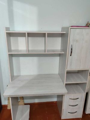 Продам стол письменный