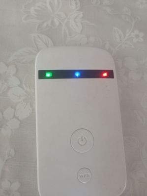 Wifi router sotiladi sim karta