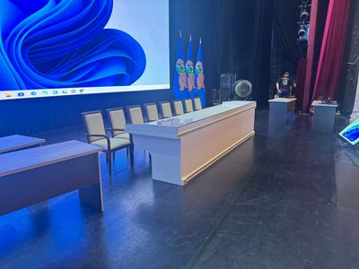 PRIZUMNI STOL VA STUL ARENDAGA