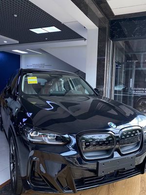 BMW ix3 full 2024