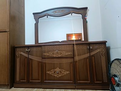 Спальный комплект кровать, трюмо, комод