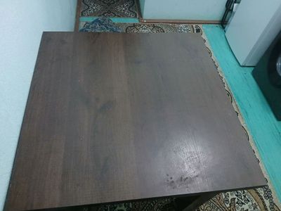 yogoch mterialdan tayyorlangan mustahkam stol