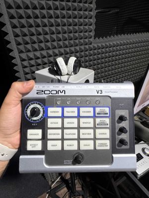 Вокальный процессор ZOOM V3