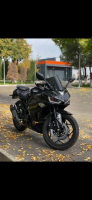 Yamaha r3 replica