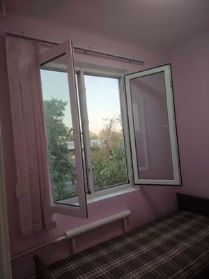 Сдаётся комната из 2 комнатый квартира