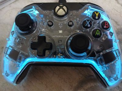 Assalom alekum Xbox One uchun Jostik sotiladi Juda tinniq holatda