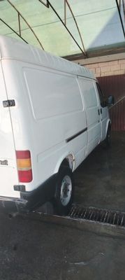Ford sotiladi tez va arzon 1993