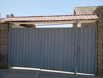Darvoza sotiladi 4 mln 4x2,5