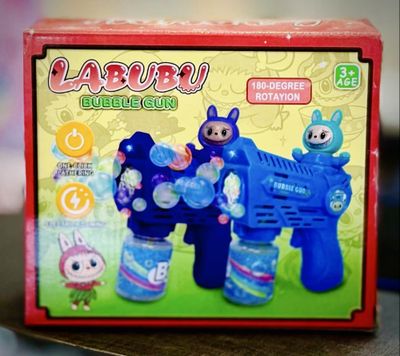 Labubu Koʻrinishidagi Pufak chiqaradigan aparat