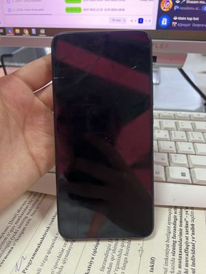 Huawei Y9 srochno sotiladi
