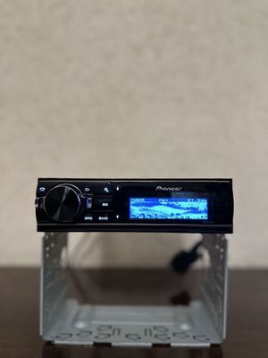Pioneer DEH-80PRS magnitafon sotiladi. Blutusi bor.