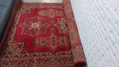 Шерстяной ковер.