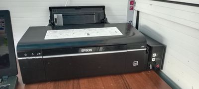 Printer L800 sotiladi. Xolati yaxshi