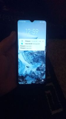 telfon sotiladi 500 ming ishlashi zor va ishonchli