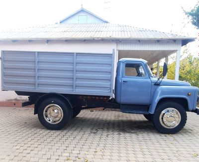 Gaz 5204 sotiladi