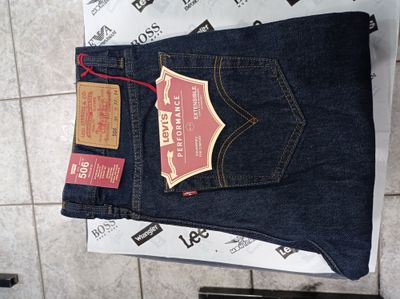 Джинсы LEVI'S новые