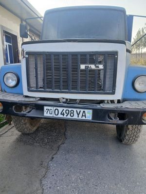 Bortavoy gaz 52 sotiladi