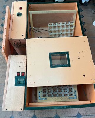 Inkubator sotiladi (2ta)