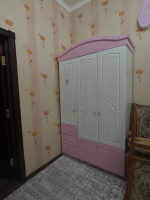 Письменный стол и шкаф