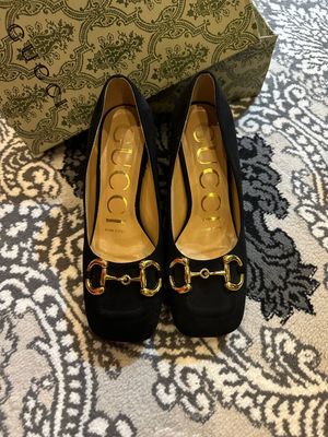 Туфли от бренда Gucci