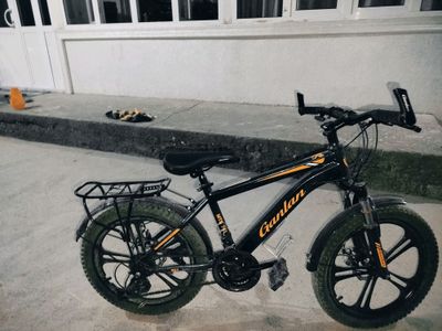 velospet simi qiyshayip qolgan qogani idyar