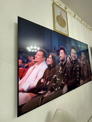 Samsung 85tali smart televizor kachestvo tinniq ideal