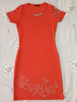 Kiyilmagan koʻylak,sovgʻa ham qoʻshib beriladi sumka