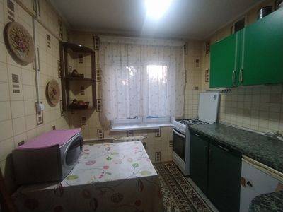 Продажа Алмазар Кора камиш 1/1 кирпич балкон 2 на 3 шикарная квартира