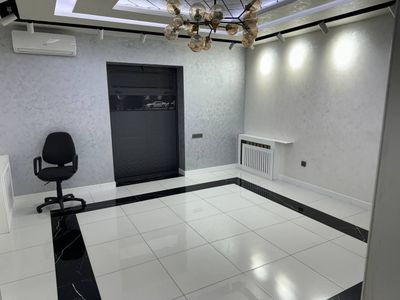 Срочно продаётся помещение на Ойбеке с ремонтом!!!