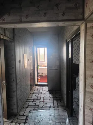 Срочно продаётся 2- квартира переделанная в 3-х