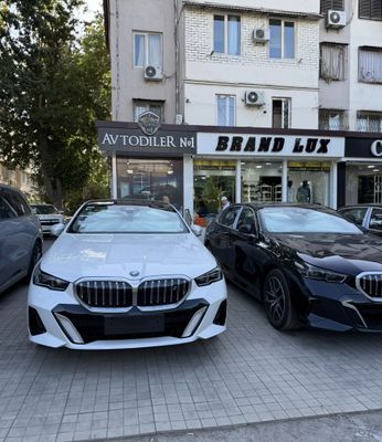 Natariusga tayyor BMW i5 40/35L msport