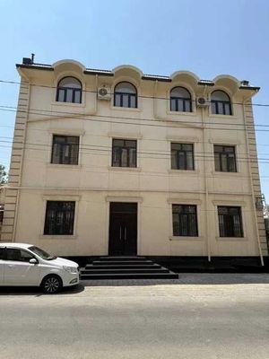 Аренда здания 14 комнат + двор и гараж | Северный вокзал