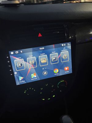 Tesla monitor android