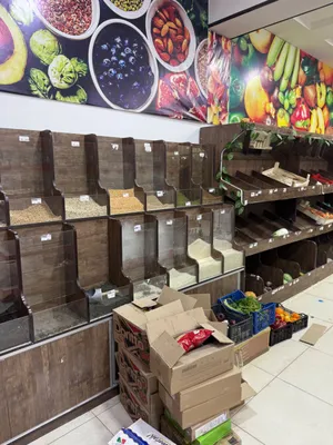 200 kv Oziq ovqat savdo dukoniga muljallangan vitrena mebellar va tex