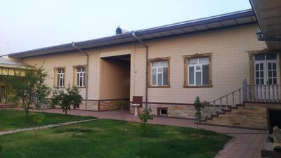 Uchastka sotiladi